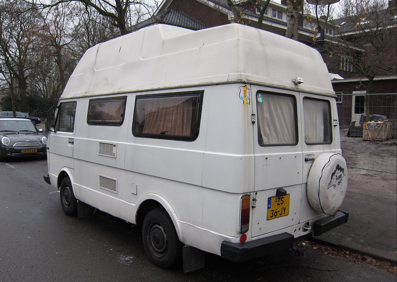 Volkswagen LT, rear