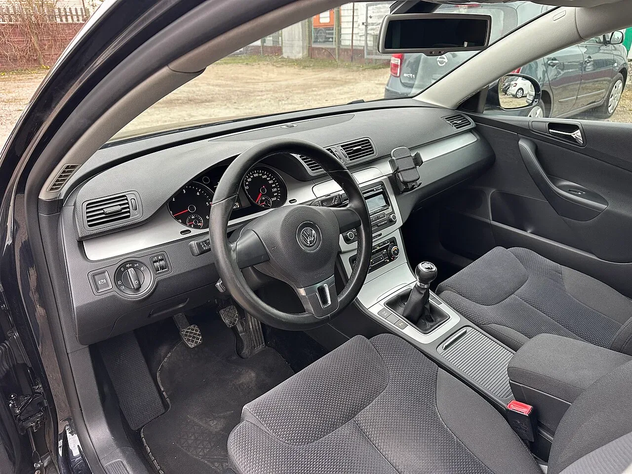 Volkswagen Passat, interior