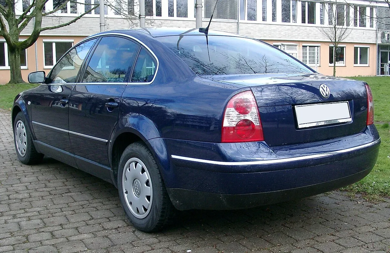 Volkswagen Passat, rear