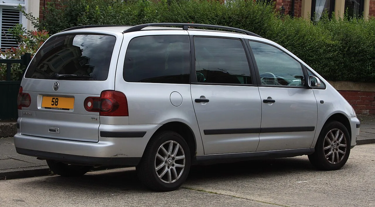Volkswagen Sharan, rear