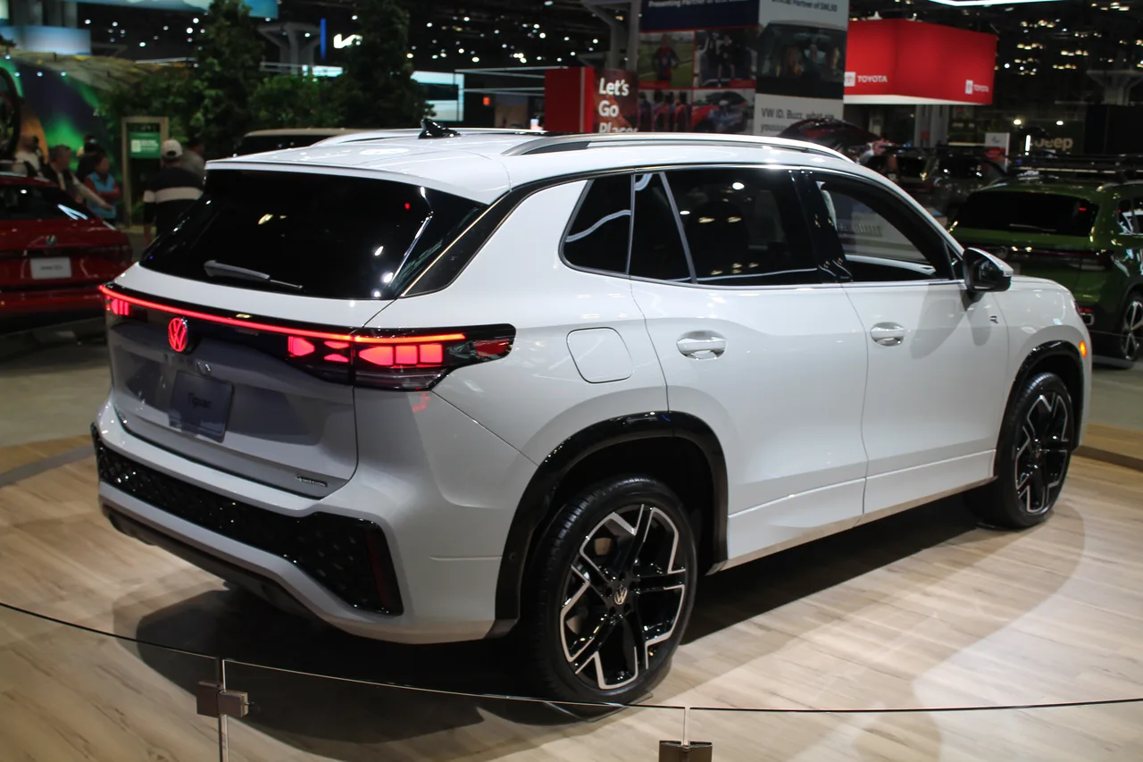 Volkswagen Tiguan, rear