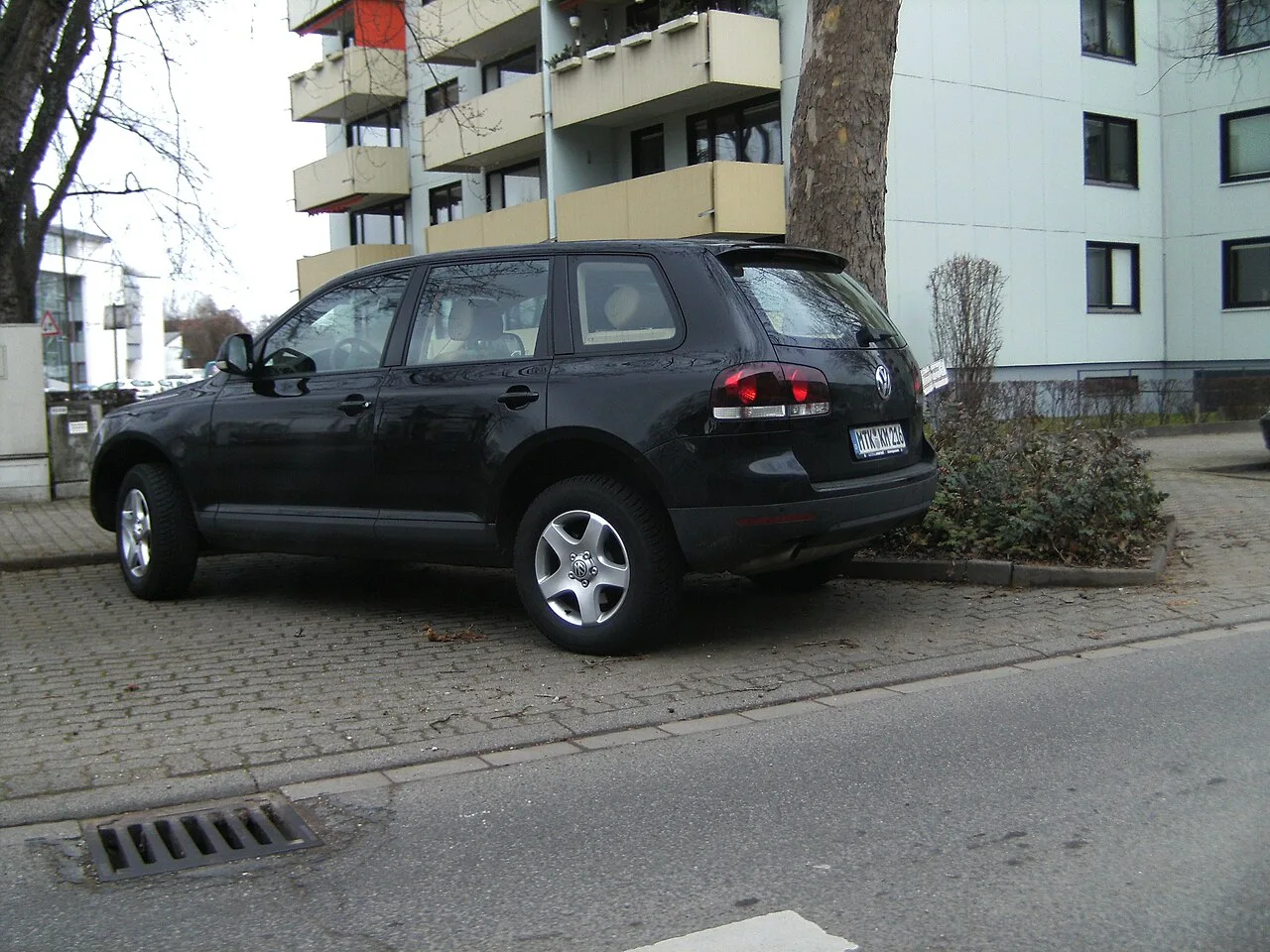 Volkswagen Touareg, side