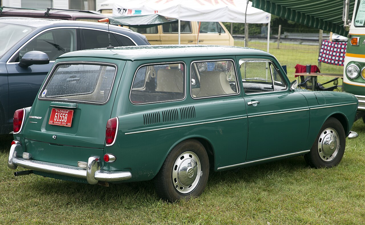Volkswagen Type 3, rear