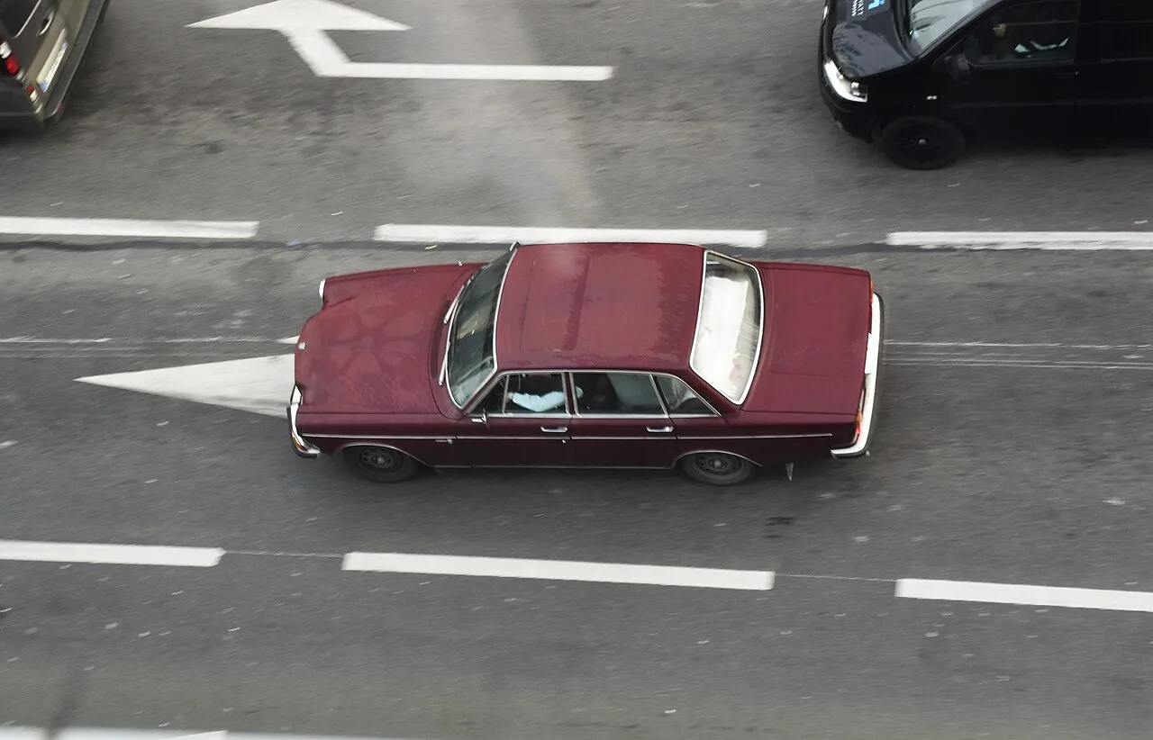 Volvo 164, rear