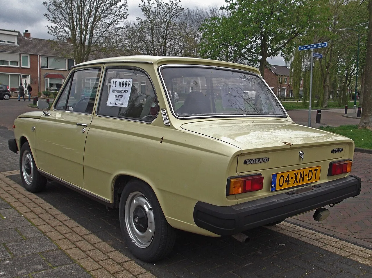 Volvo 66, rear