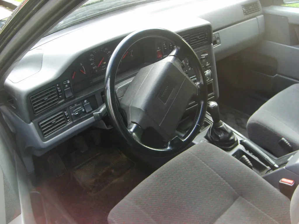 Volvo 850, interior