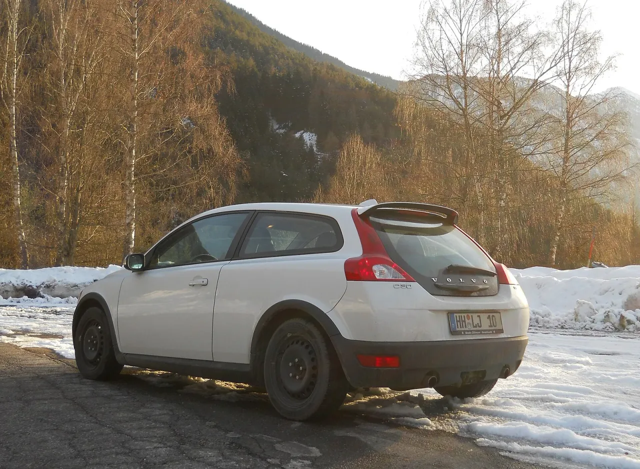 Volvo C30, rear