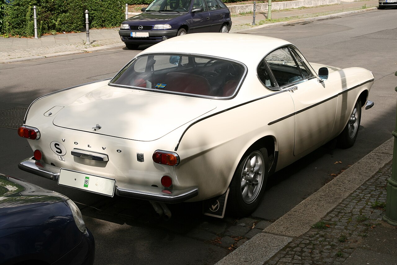 Volvo P1800, rear