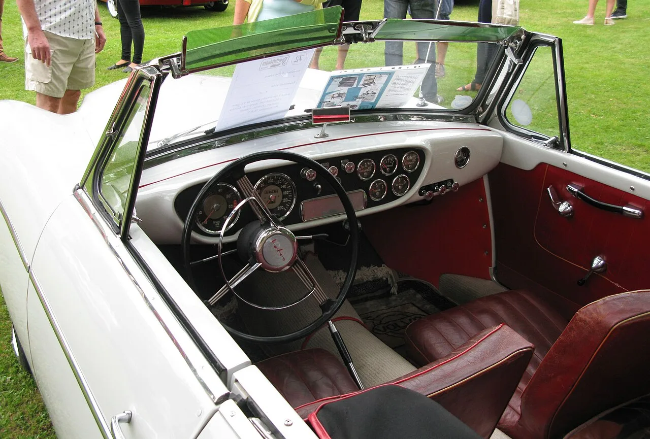 Volvo P1900 Sport, interior