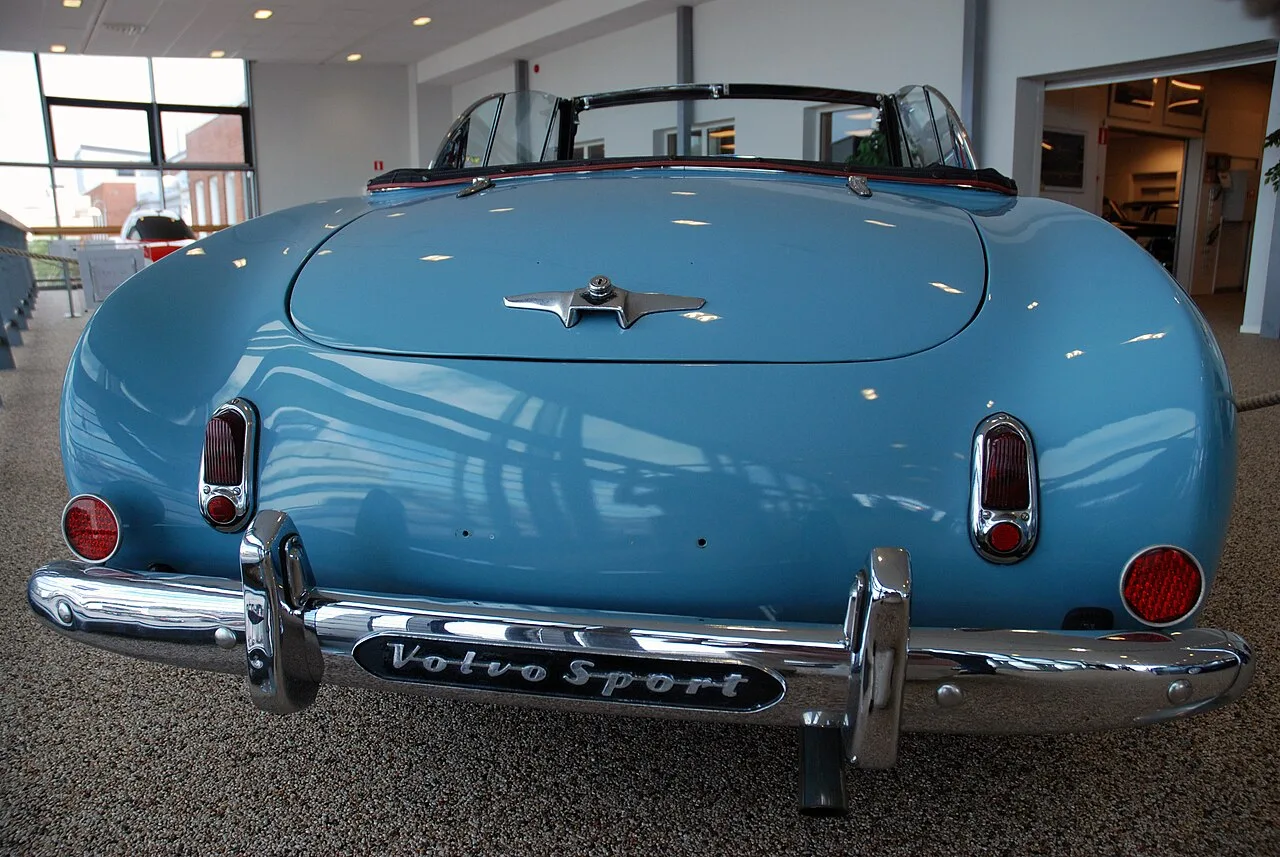Volvo P1900 Sport, rear