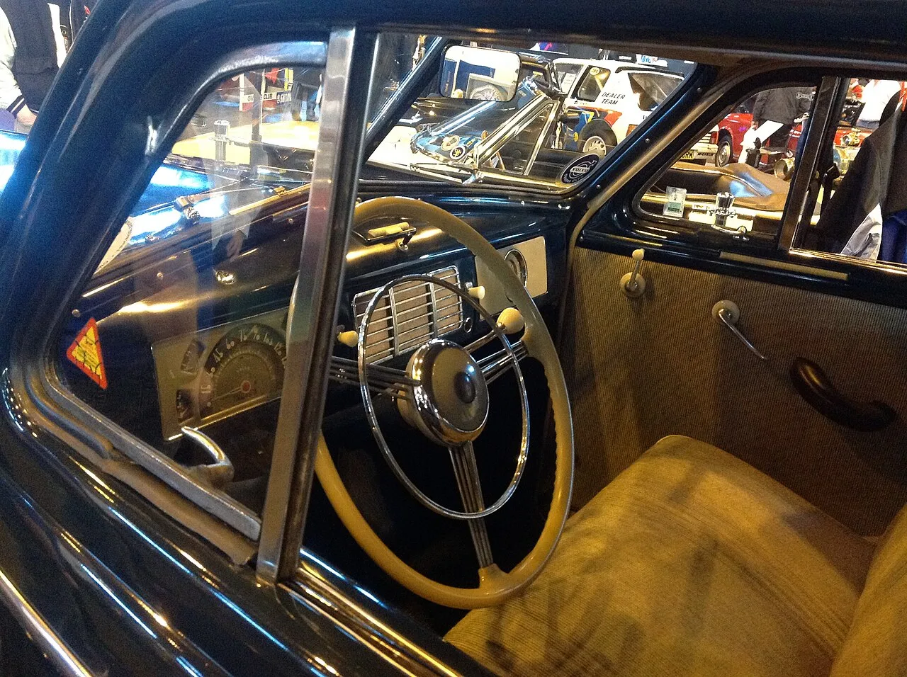 Volvo PV60, interior