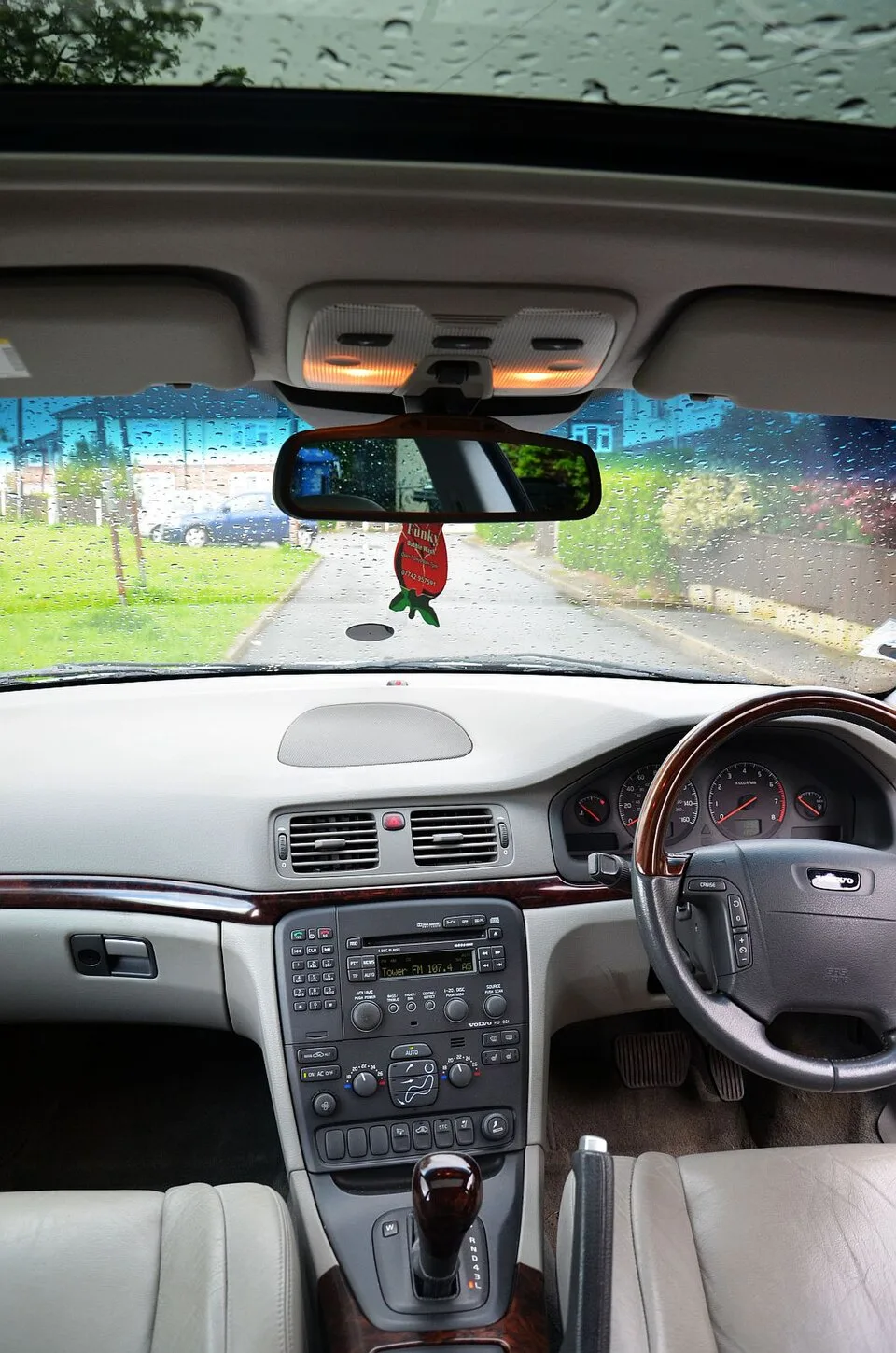 Volvo S80, interior