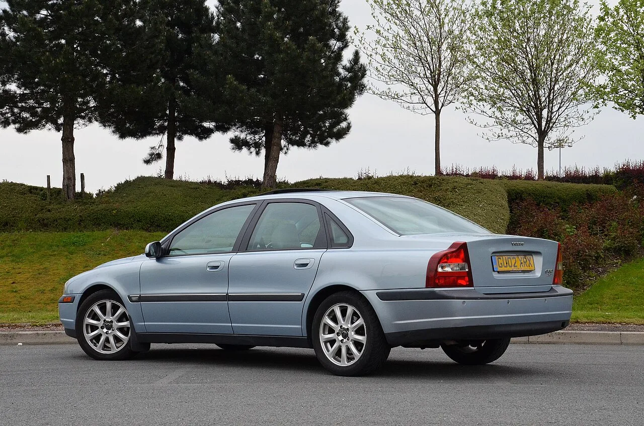 Volvo S80, rear