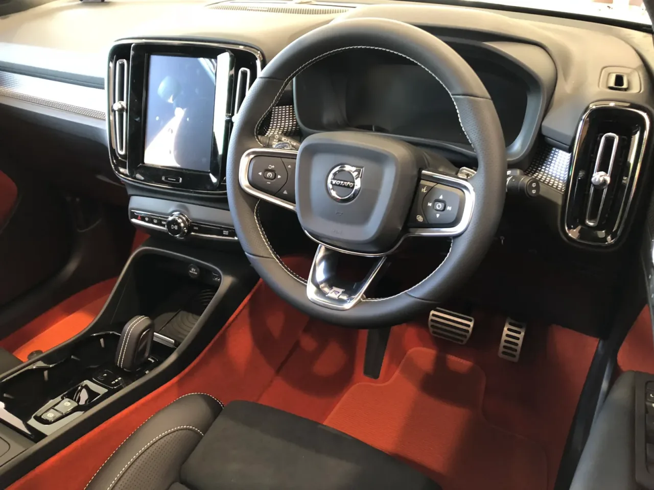 Volvo XC40, interior