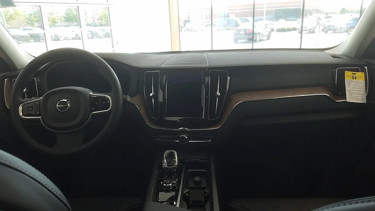 Volvo XC60, interior