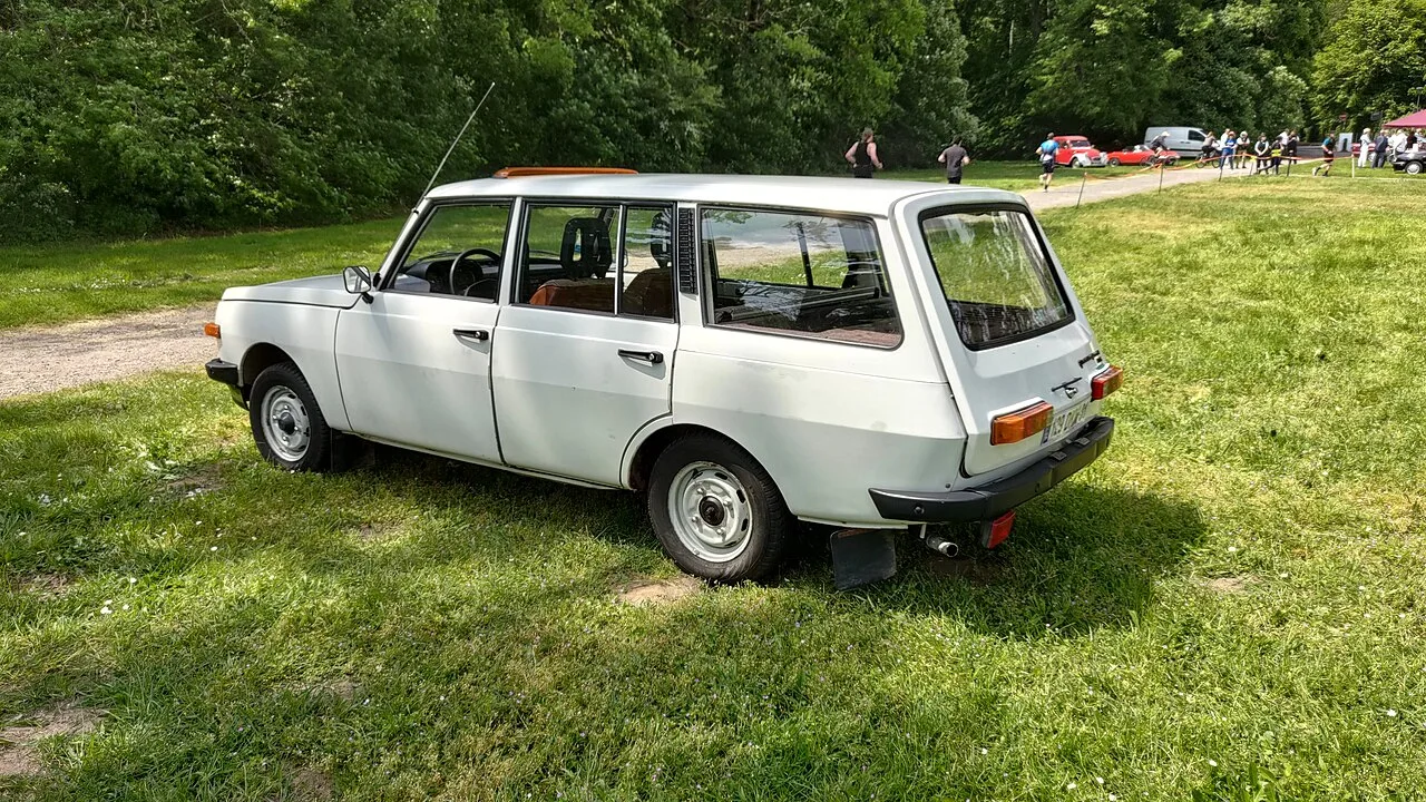 Wartburg 353, rear