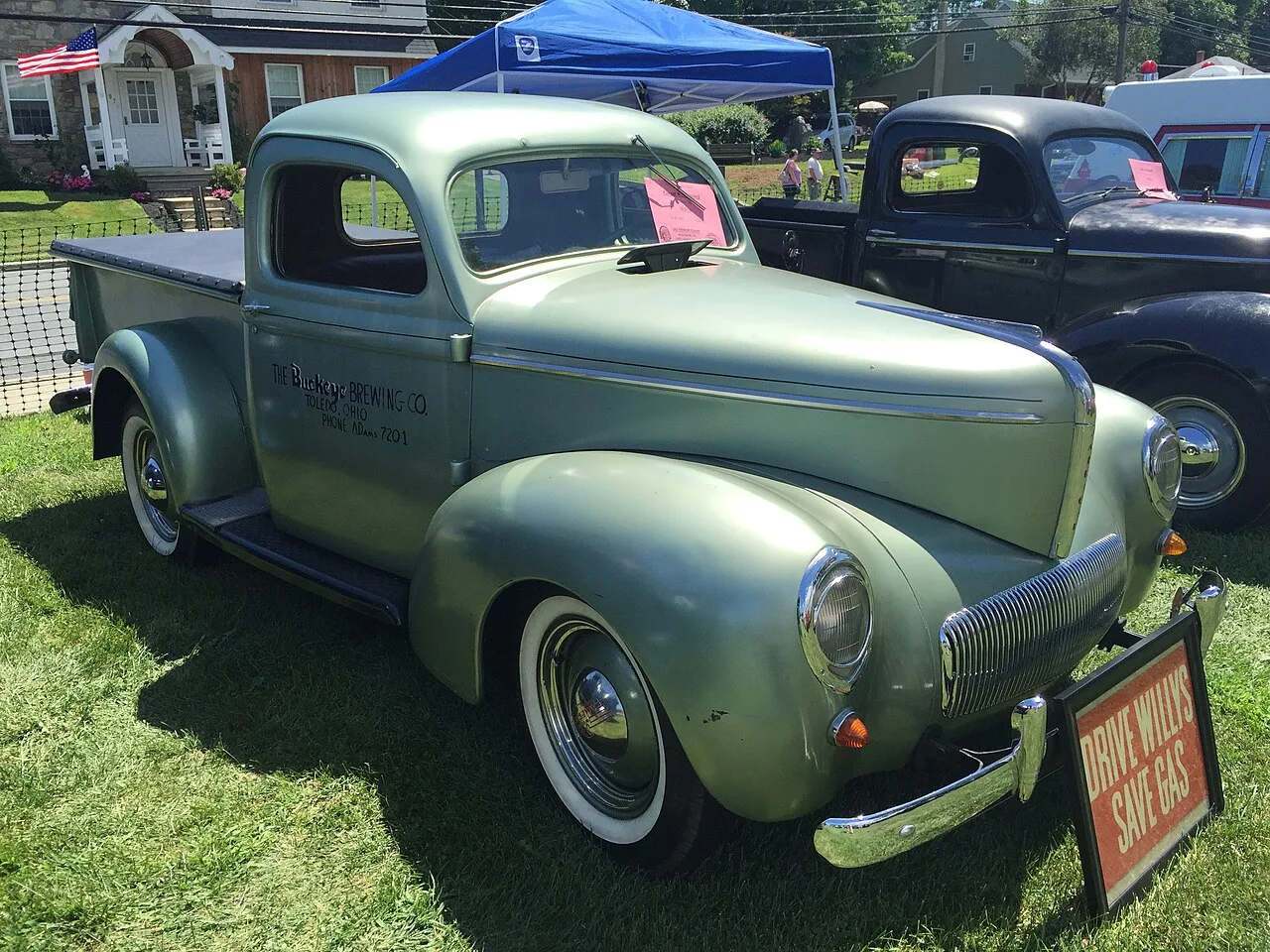 Willys Americar, rear