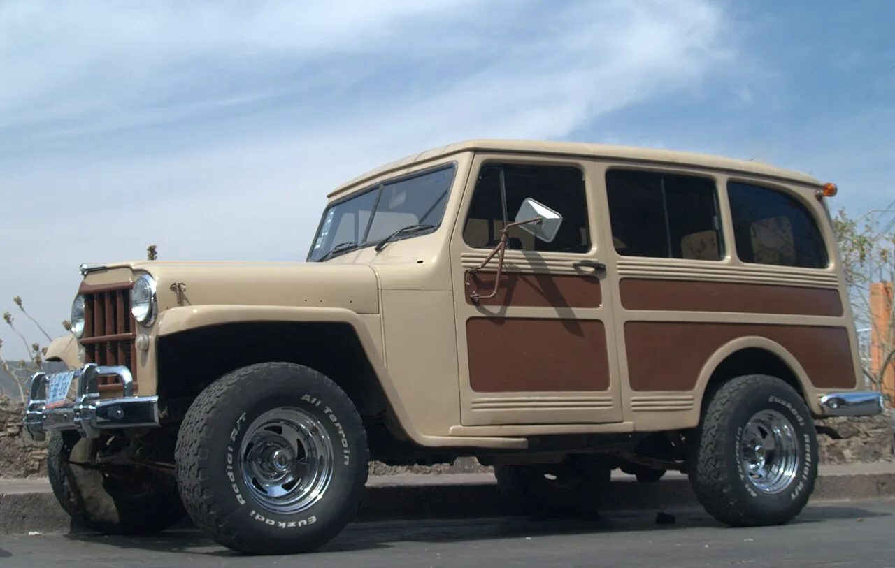 Willys Jeep Station Wagon, rear