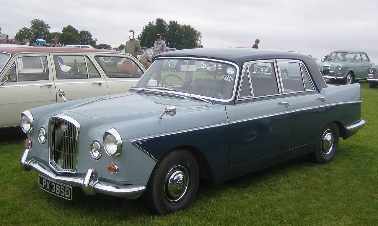Wolseley 6/110, rear