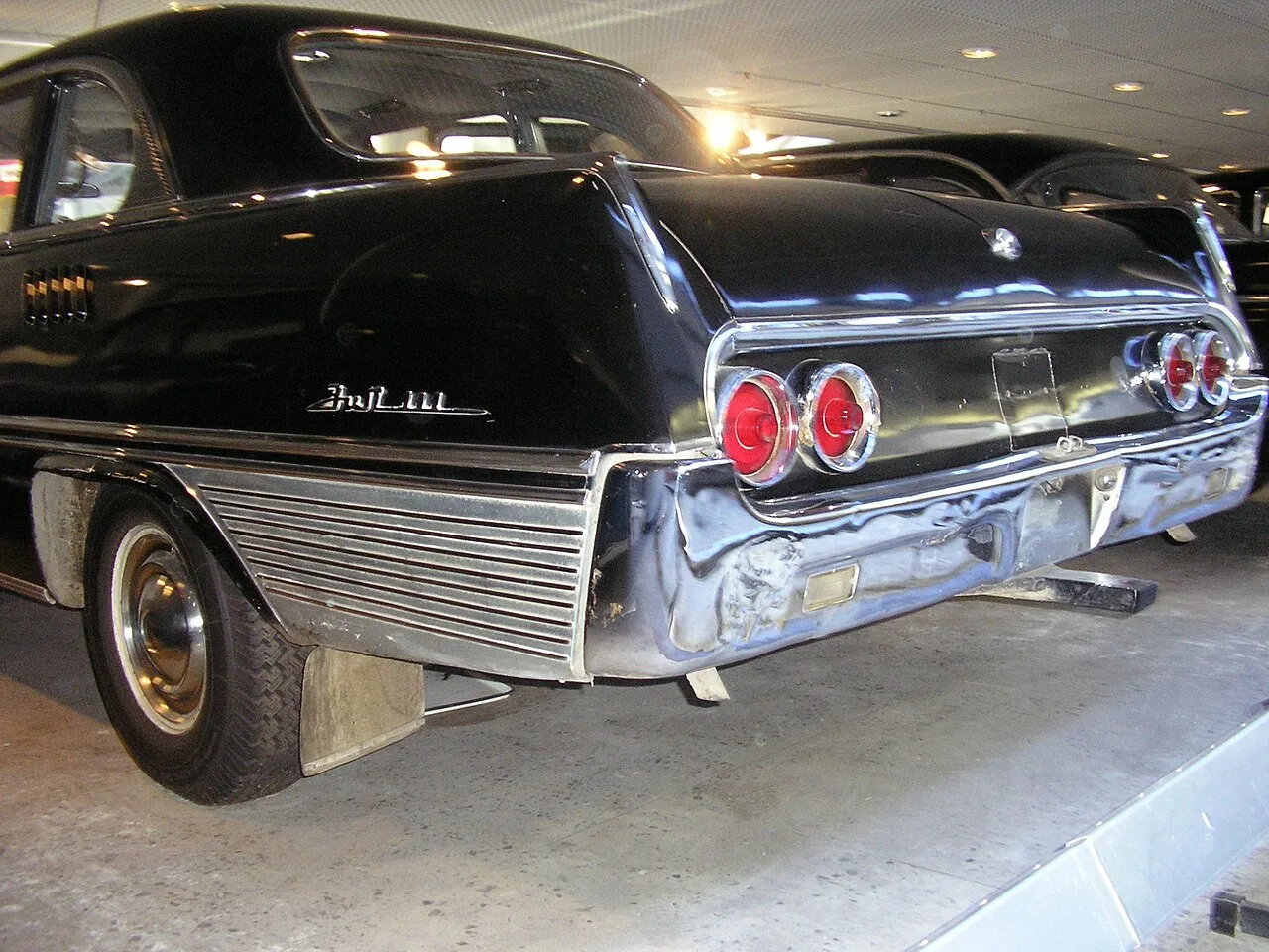 ZIL 111, rear